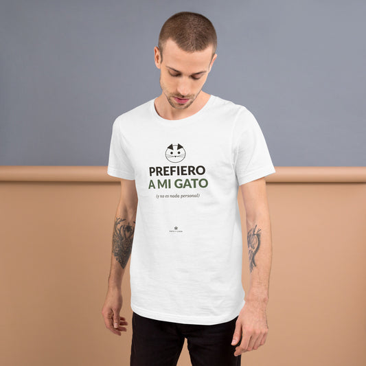 Camiseta blanca unisex Prefiero a Mi Gato, vista frontal con el diseño felino en negro y terracota